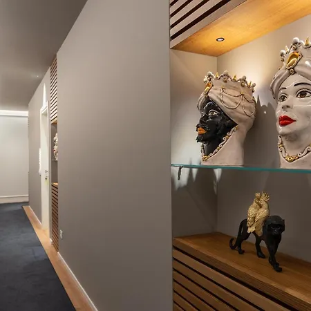 Residenze Chamur- Grattacielo Vendégház Palermo